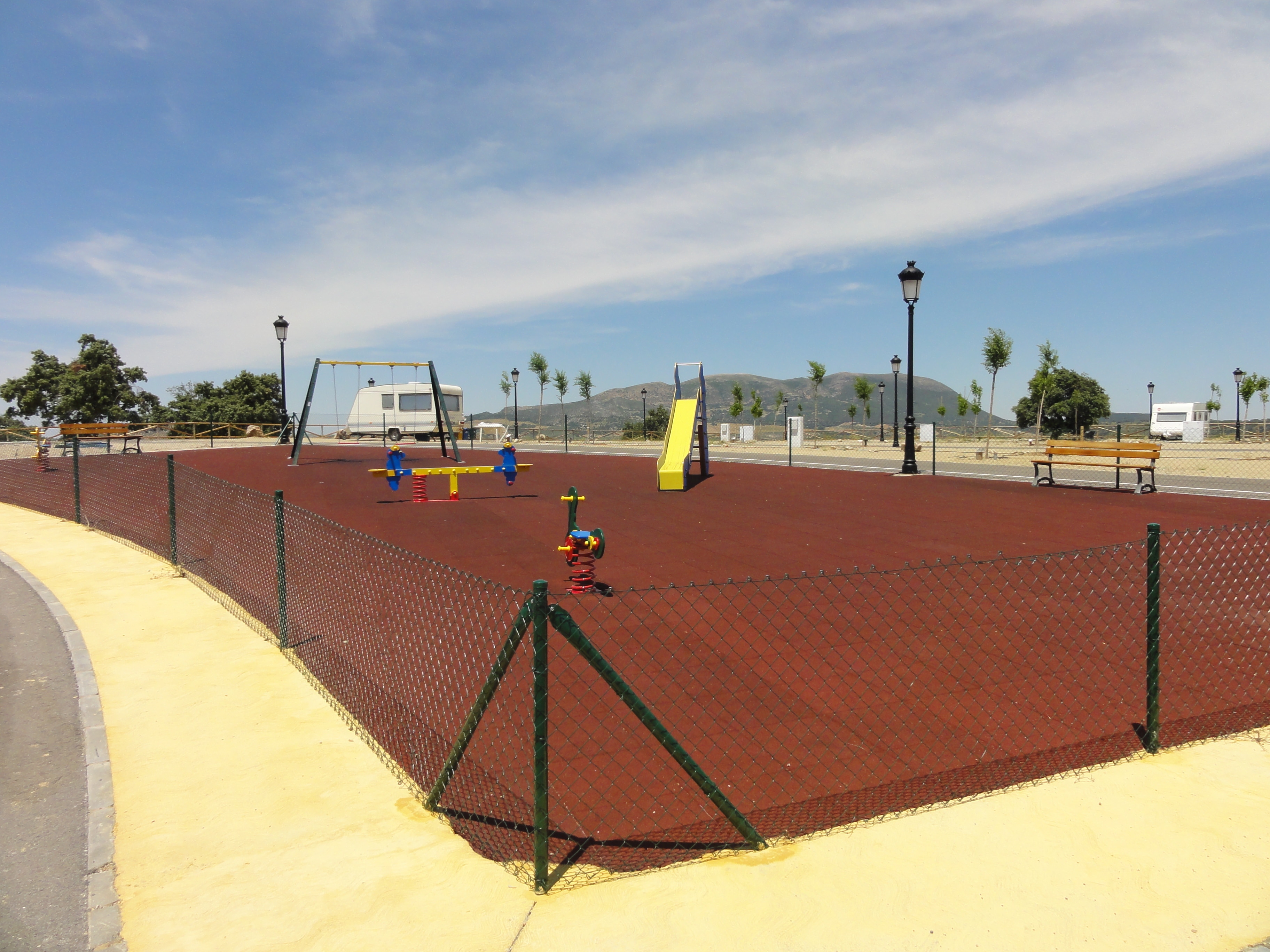 Camping Pueblo Blanco