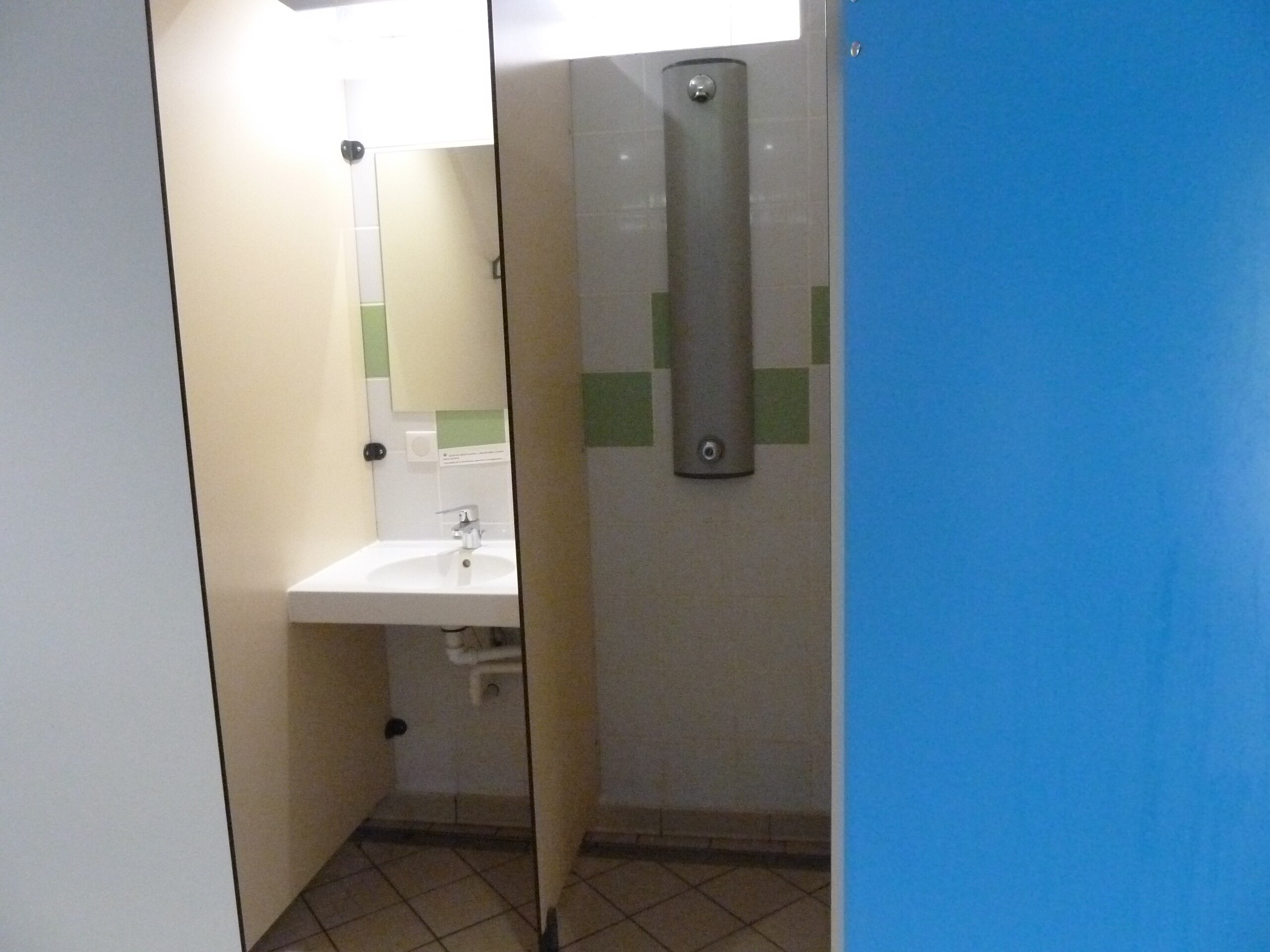 Camping Les Adoubes Onlycamp