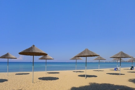 Ouzouni Beach Camping