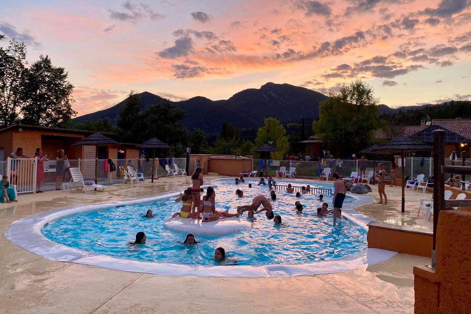 Flower Camping Le Clot du Jay.