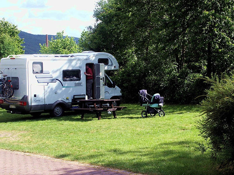 Nibelungen-Camping am Schwimmbad