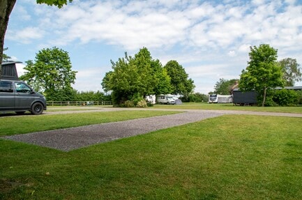 Piccadilly Caravan Park