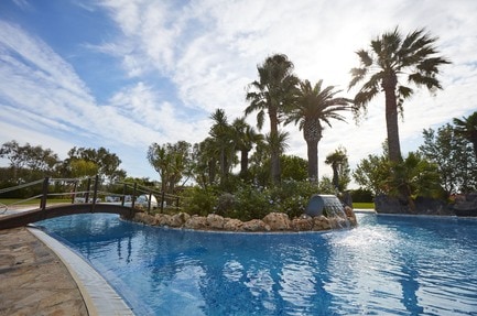 Camping & Glamping Nautic Almata