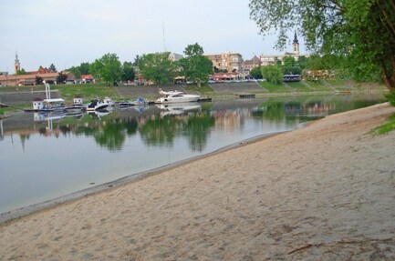 Napsugár Szálló-apartman-kemping