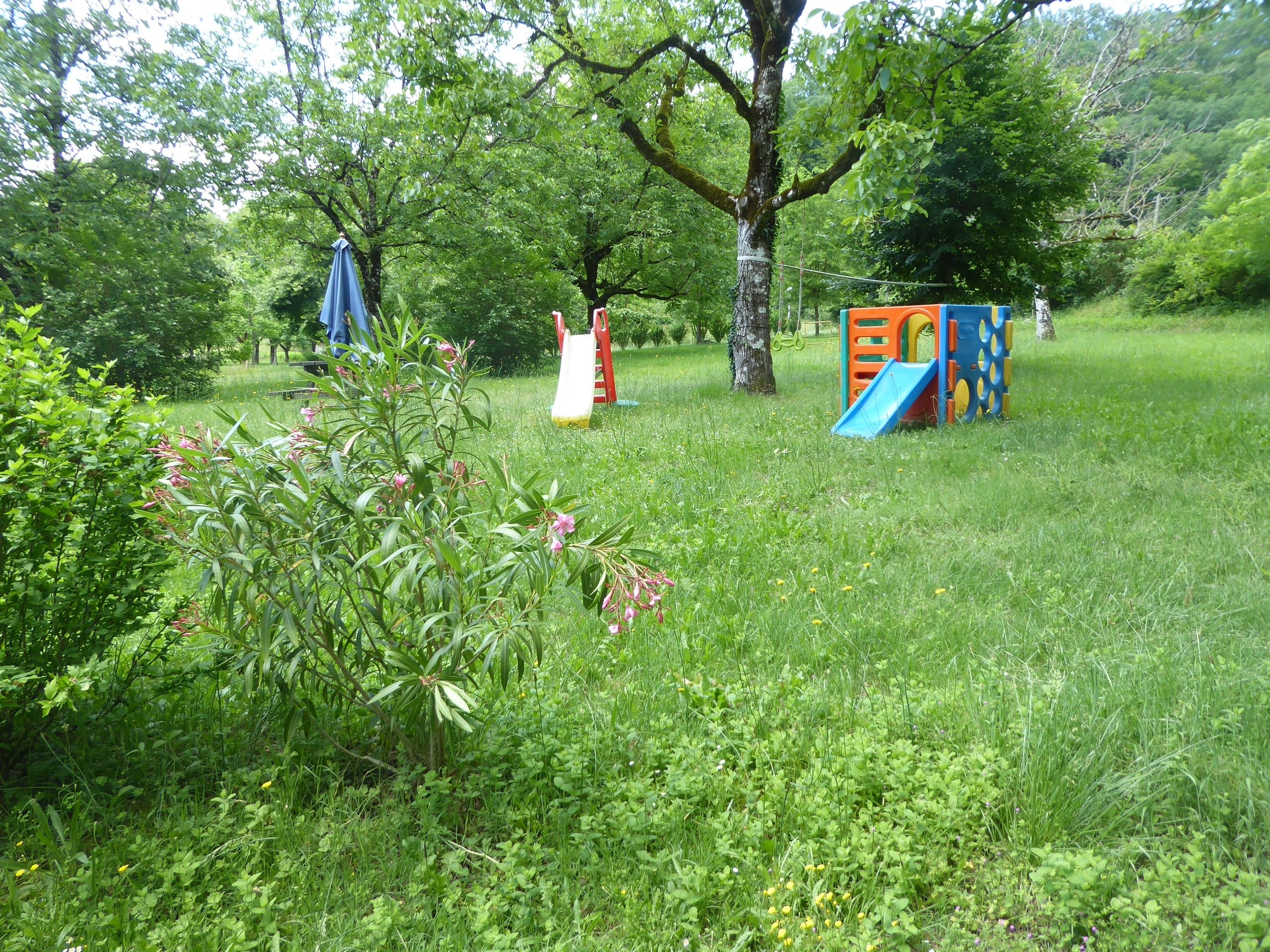 Camping La Berge Ombragée