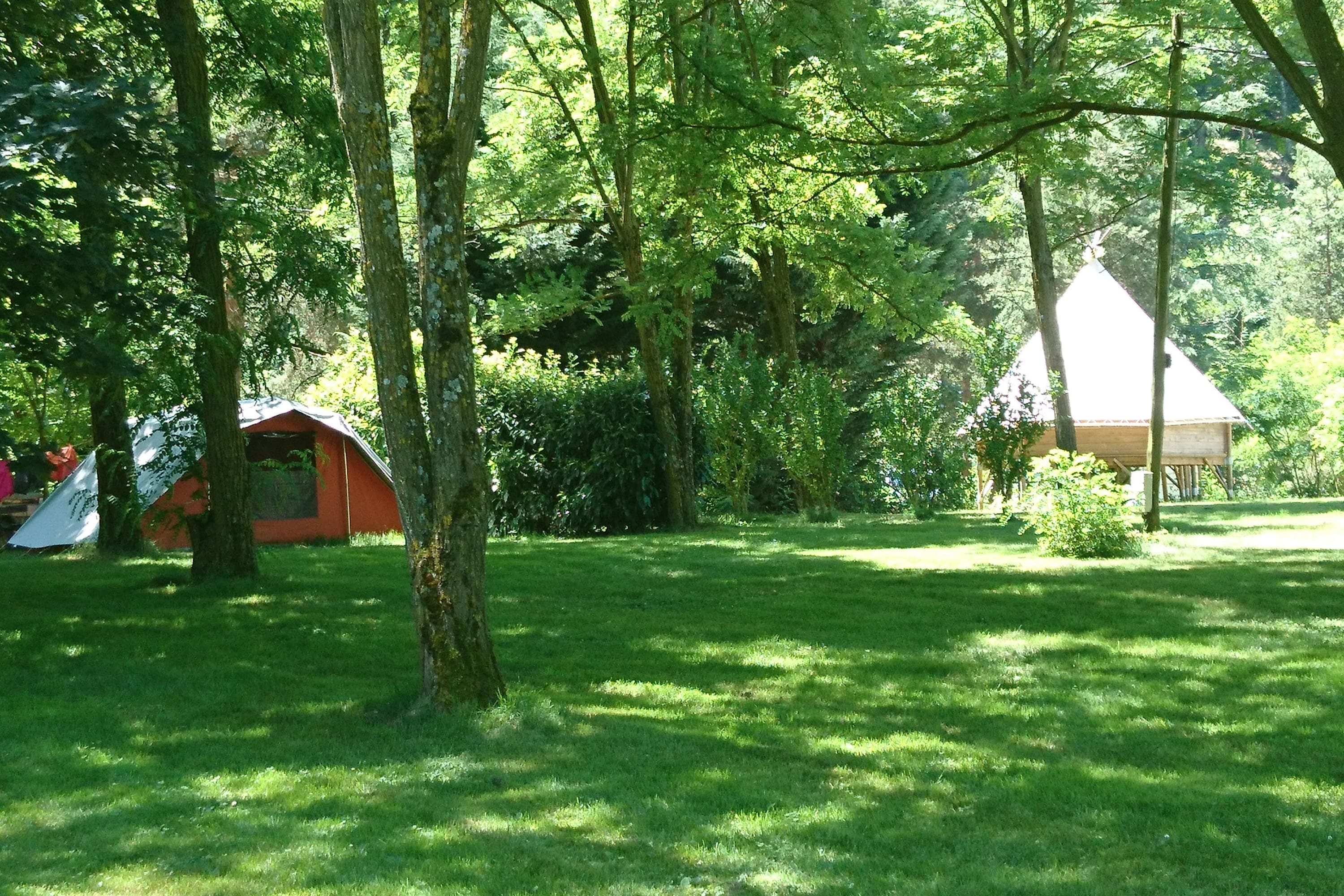 Camping Ushuaïa Villages Le Viaduc