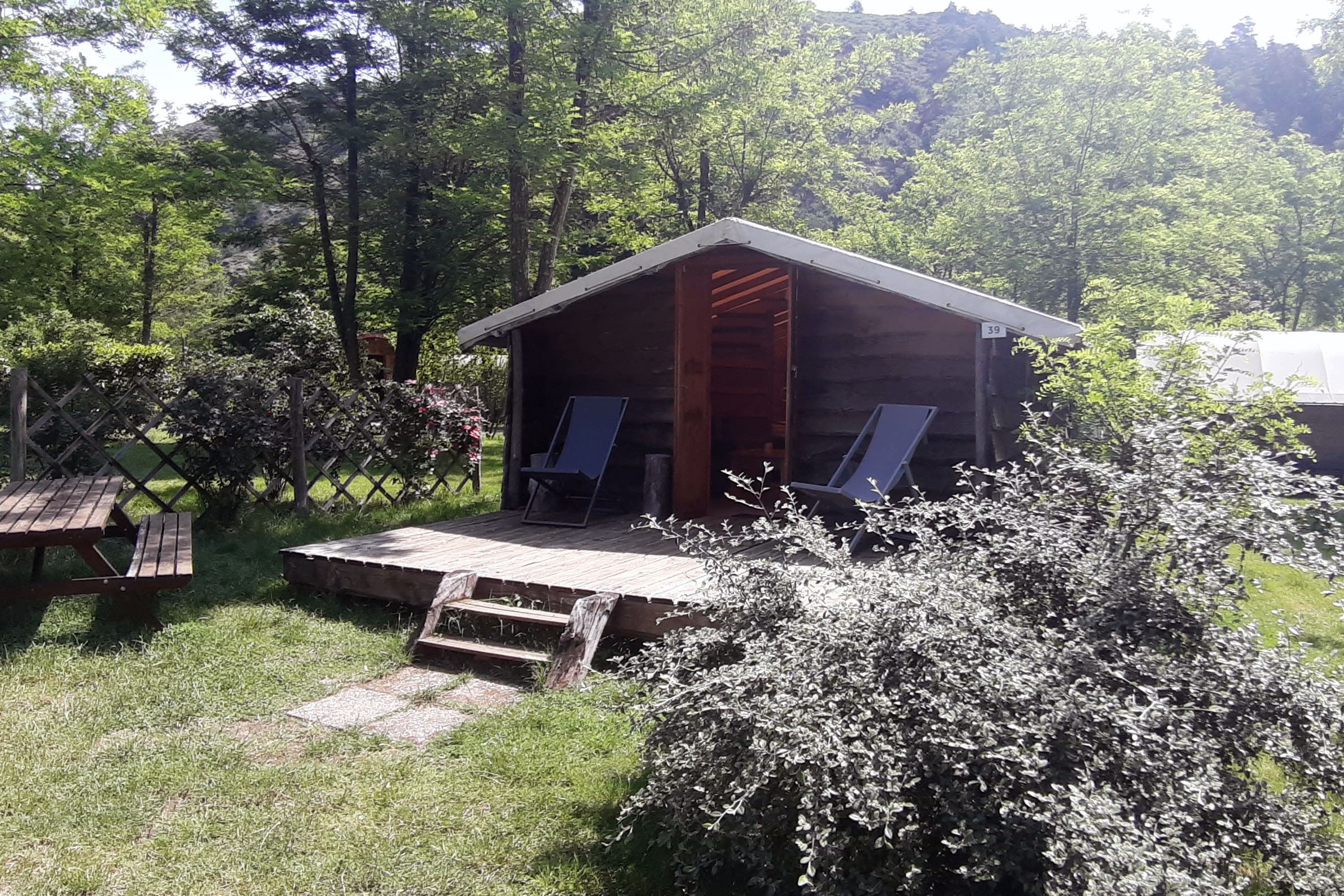 Camping Ushuaïa Villages Le Viaduc