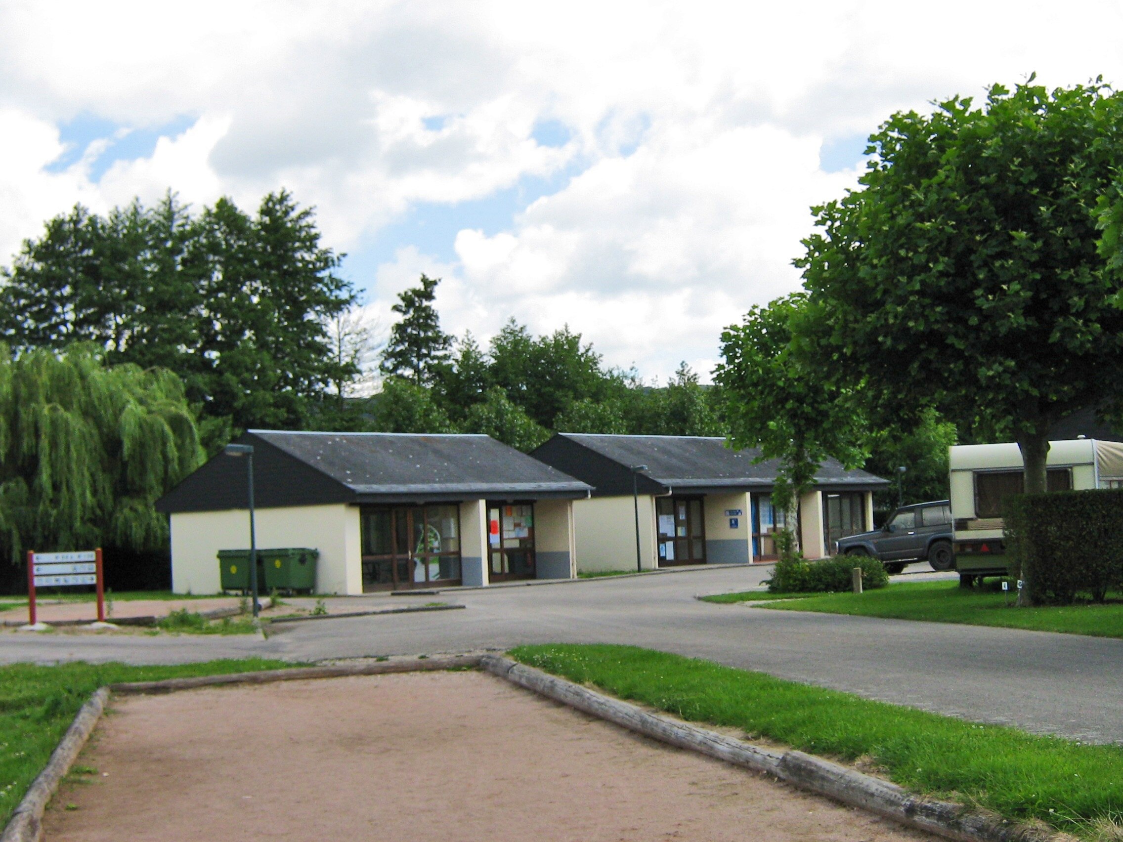 Flower Camping Les Deux Rivières Sasu L'étoile