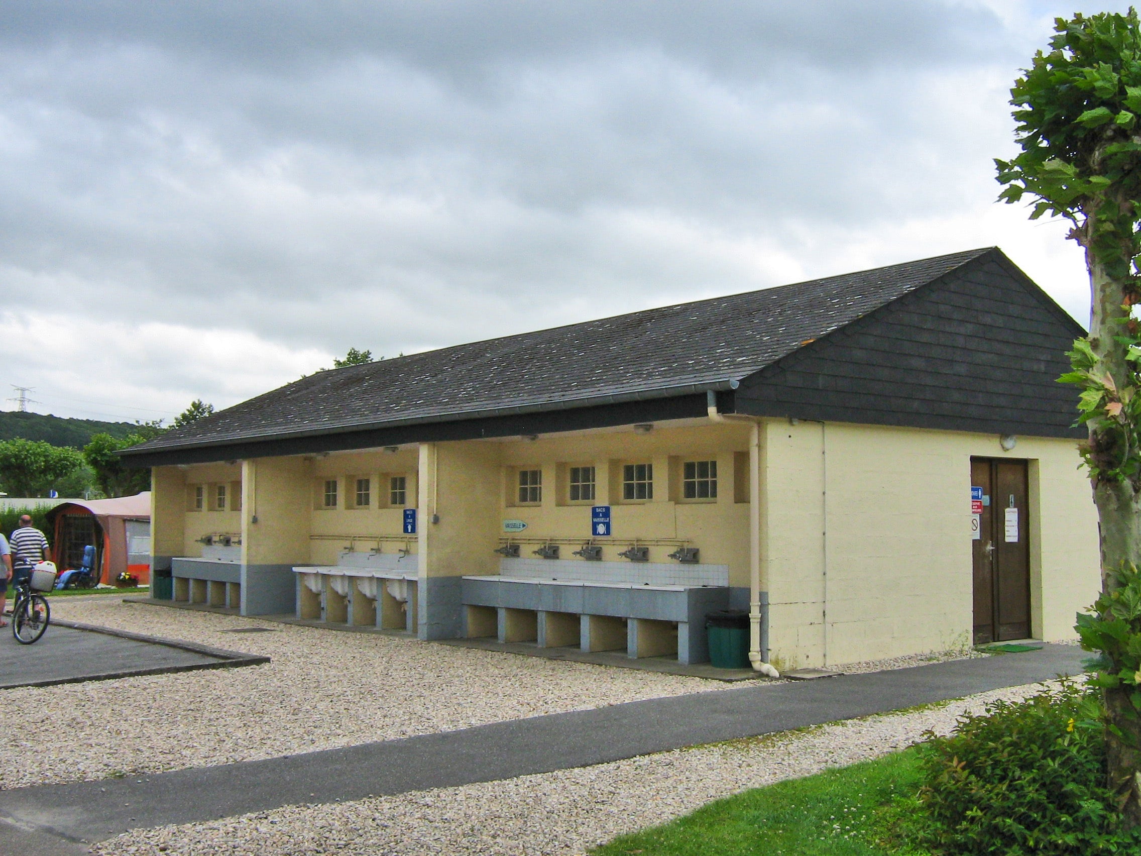 Flower Camping Les Deux Rivières Sasu L'étoile