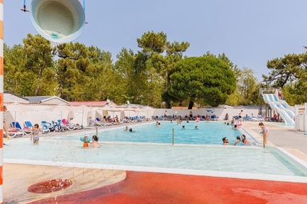 Flower Camping L'Escale du Perthuis