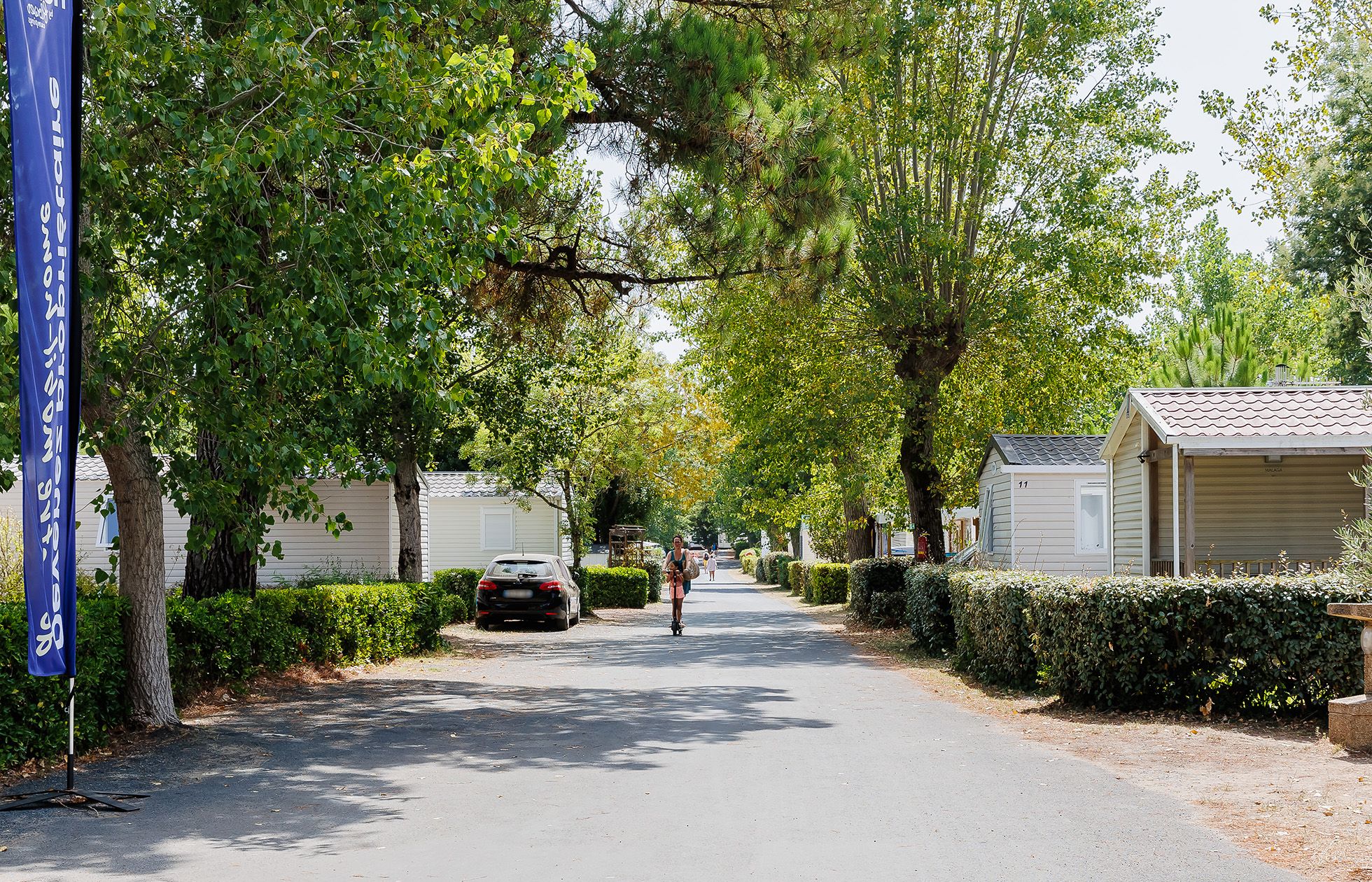 Flower Camping L'Escale du Perthuis