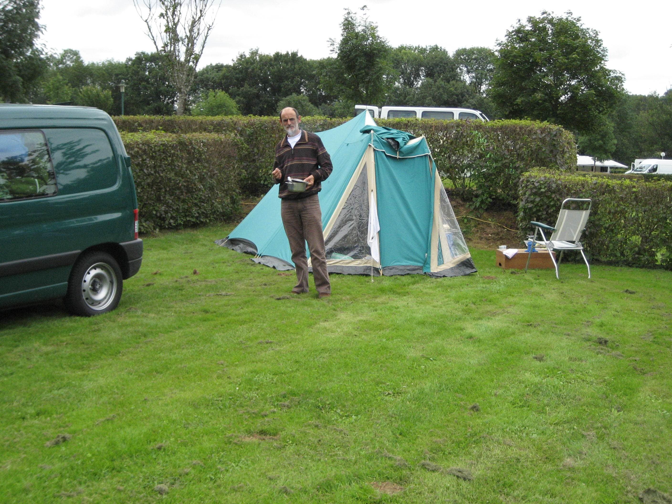 Flower Camping Le Val Vert en Berry