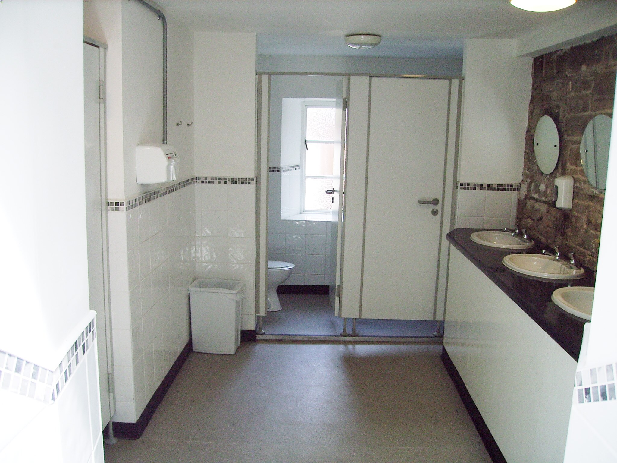 Ballinacourty House Caravan and Camping Park