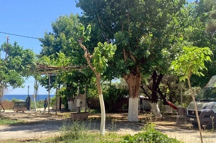 Camping & Bungalows Poros Beach