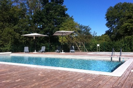 Flower Camping Le Val Vert en Berry
